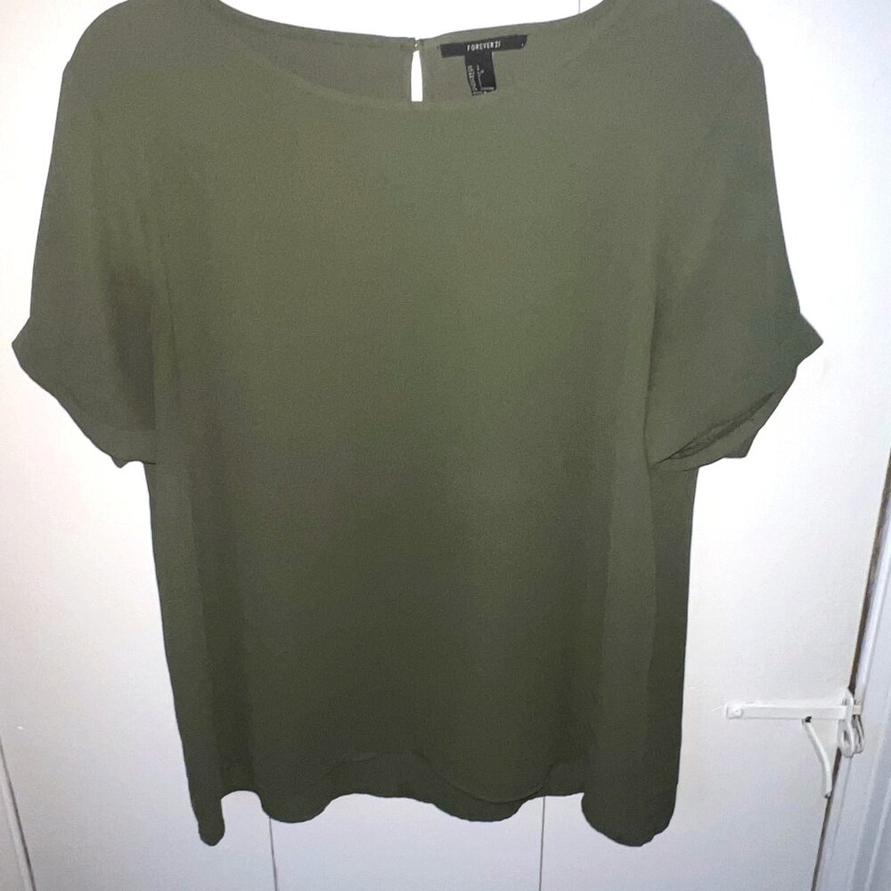 Forever 21 Women's Short Sleeve Top, size L